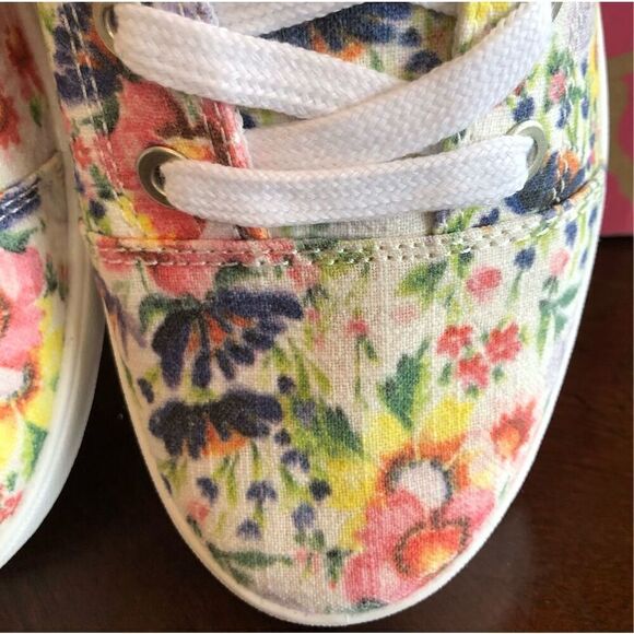 ROXY - NWTIB - L Sz 6.5 "Libbie" Slip-On Canvas SneaKers in Floral Pattern 🌸 - Picture 15 of 16